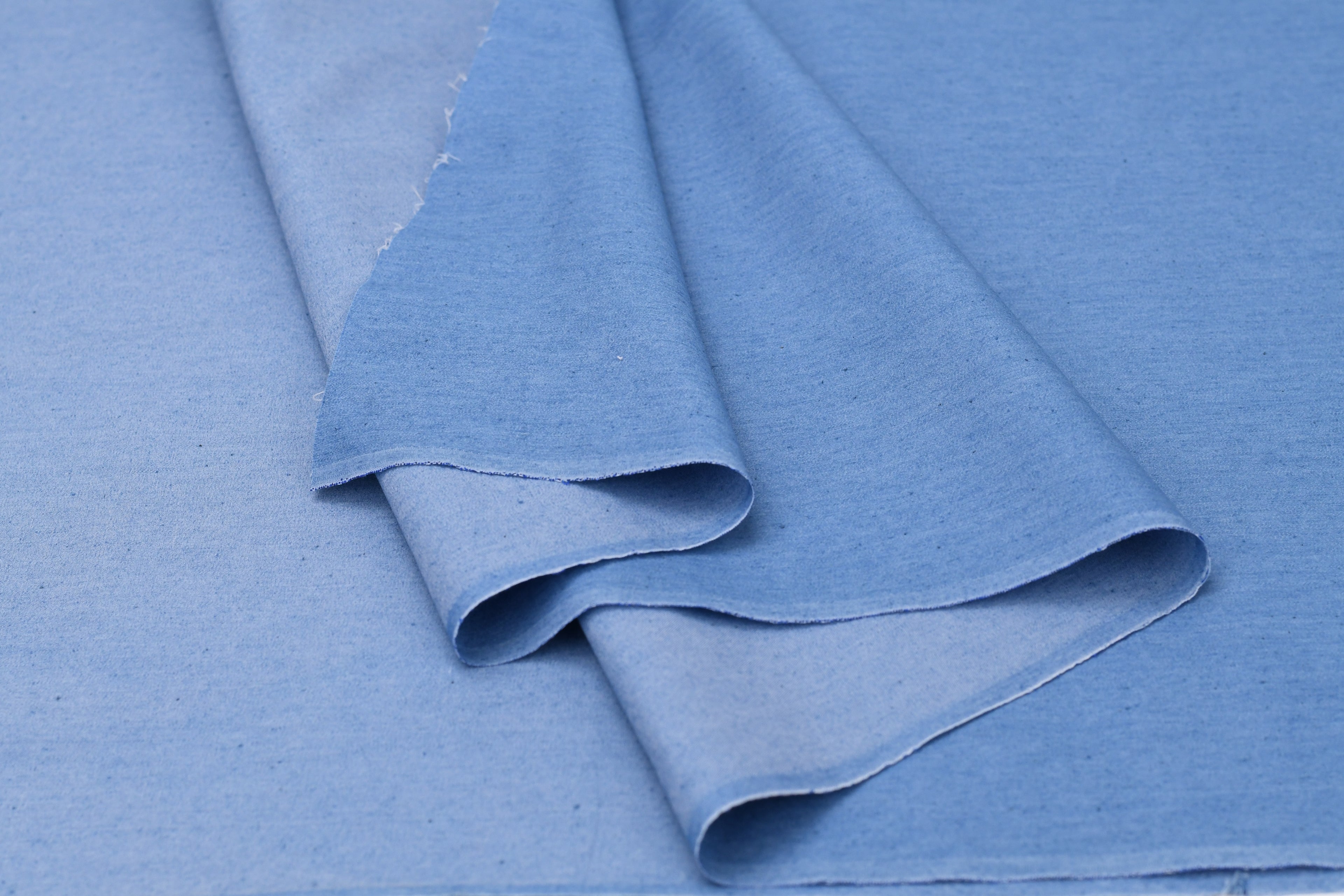 5oz Soft Cotton Spandex Chambray Denim Fabric– Light Blue
