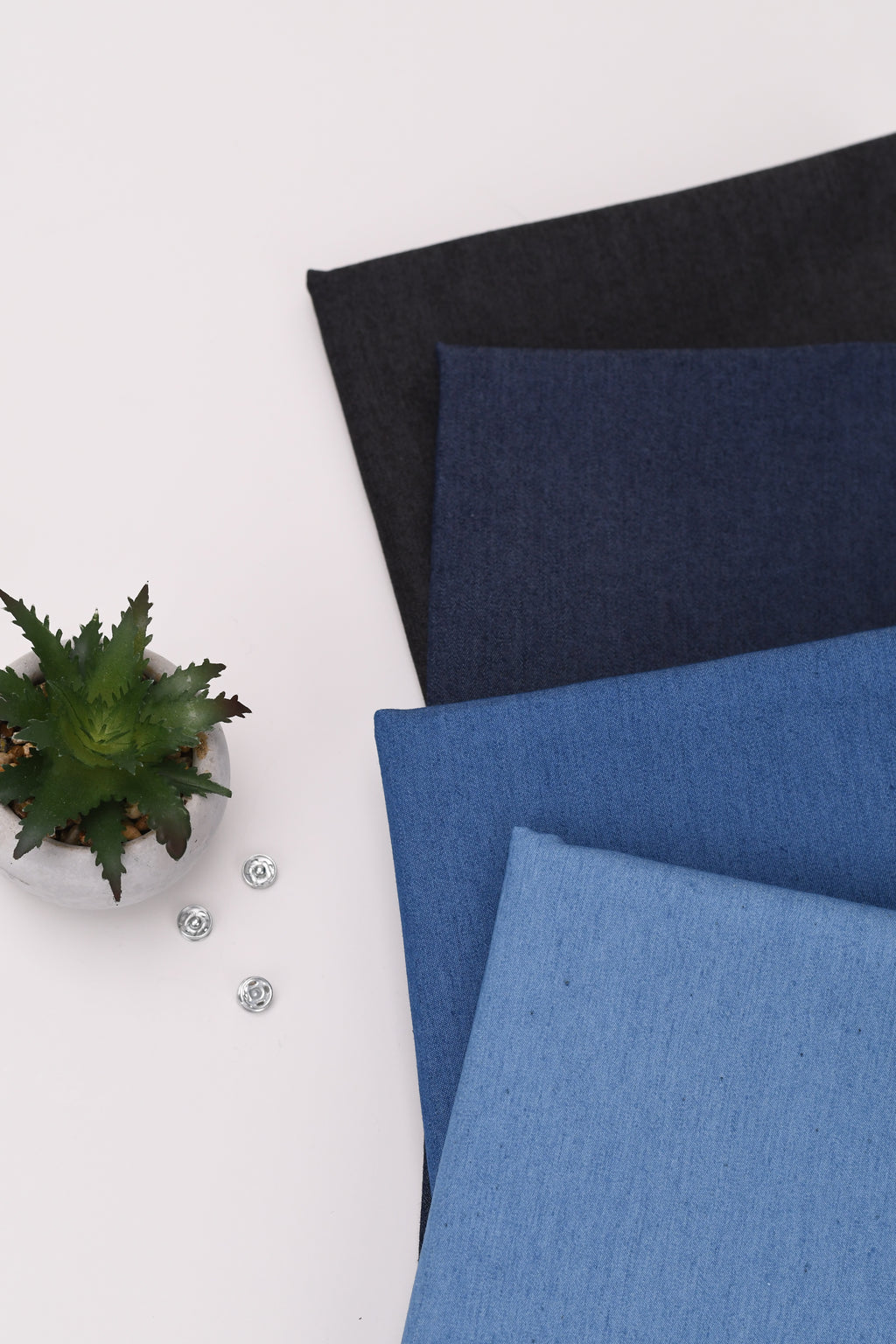 Denim chambray lavé 5 oz – Noir carbone