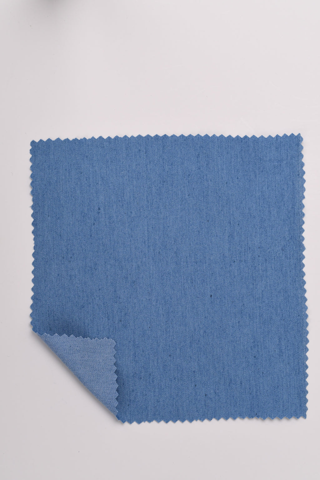 5oz Soft Cotton Spandex Chambray Denim Fabric– Light Blue