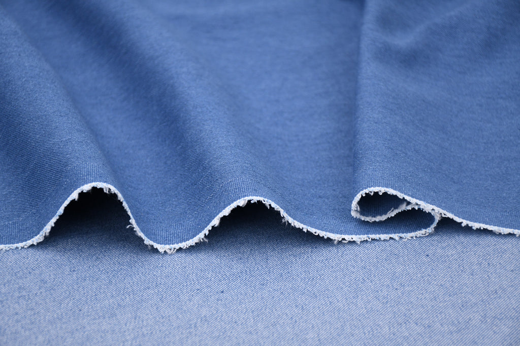 Denim stretch délavé doux 9 oz – Bleu vintage