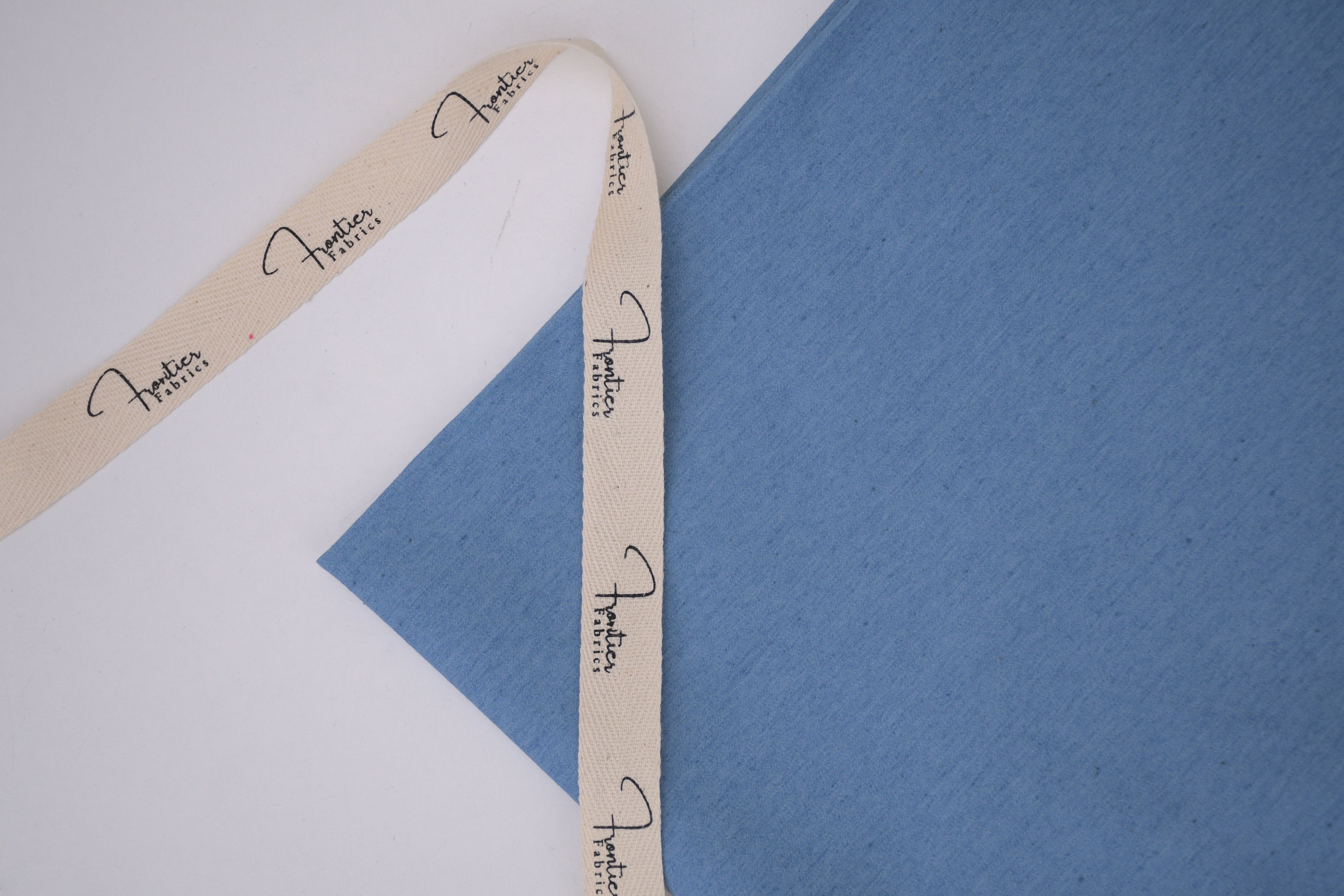 5oz Soft Cotton Spandex Chambray Denim Fabric– Light Blue