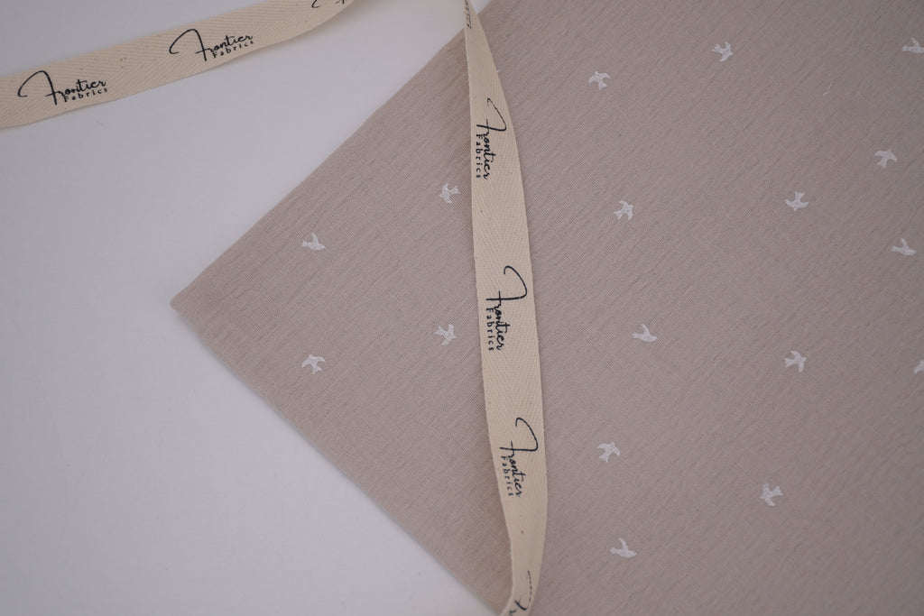 100% Cotton Muslin Double Gauze Print - Tiny Swallow