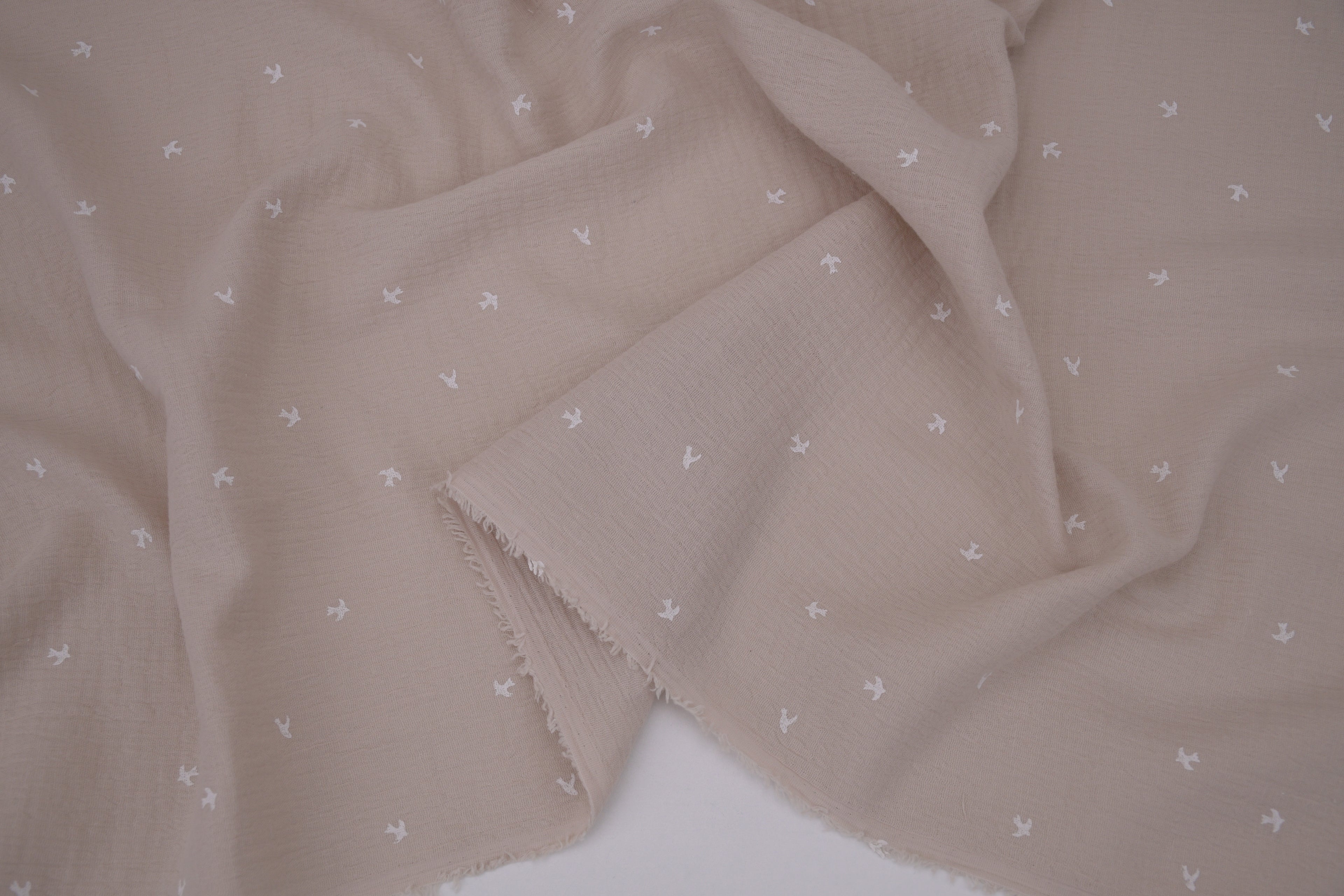 100% Cotton Muslin Double Gauze Print - Tiny Swallow