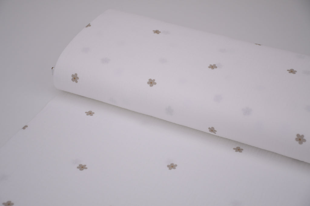 100% Cotton Muslin Double Gauze Print - Blush Daisies
