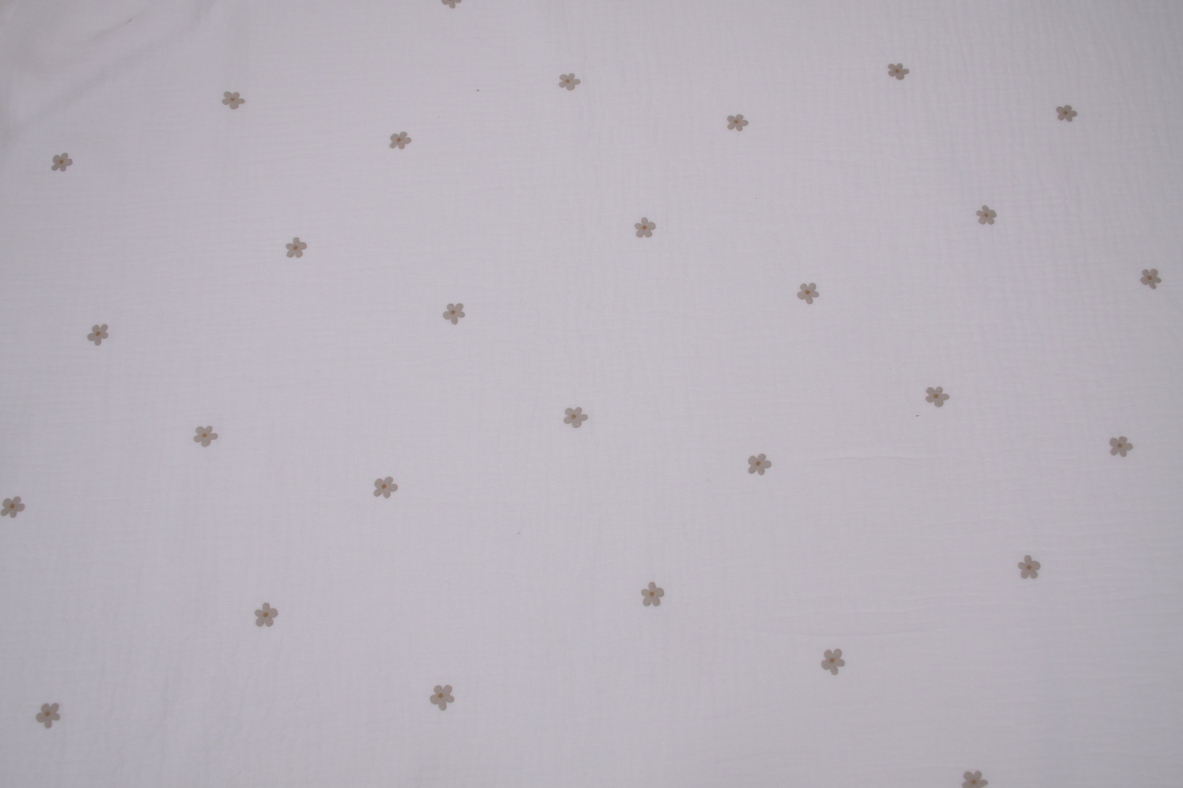 100% Cotton Muslin Double Gauze Print - Blush Daisies