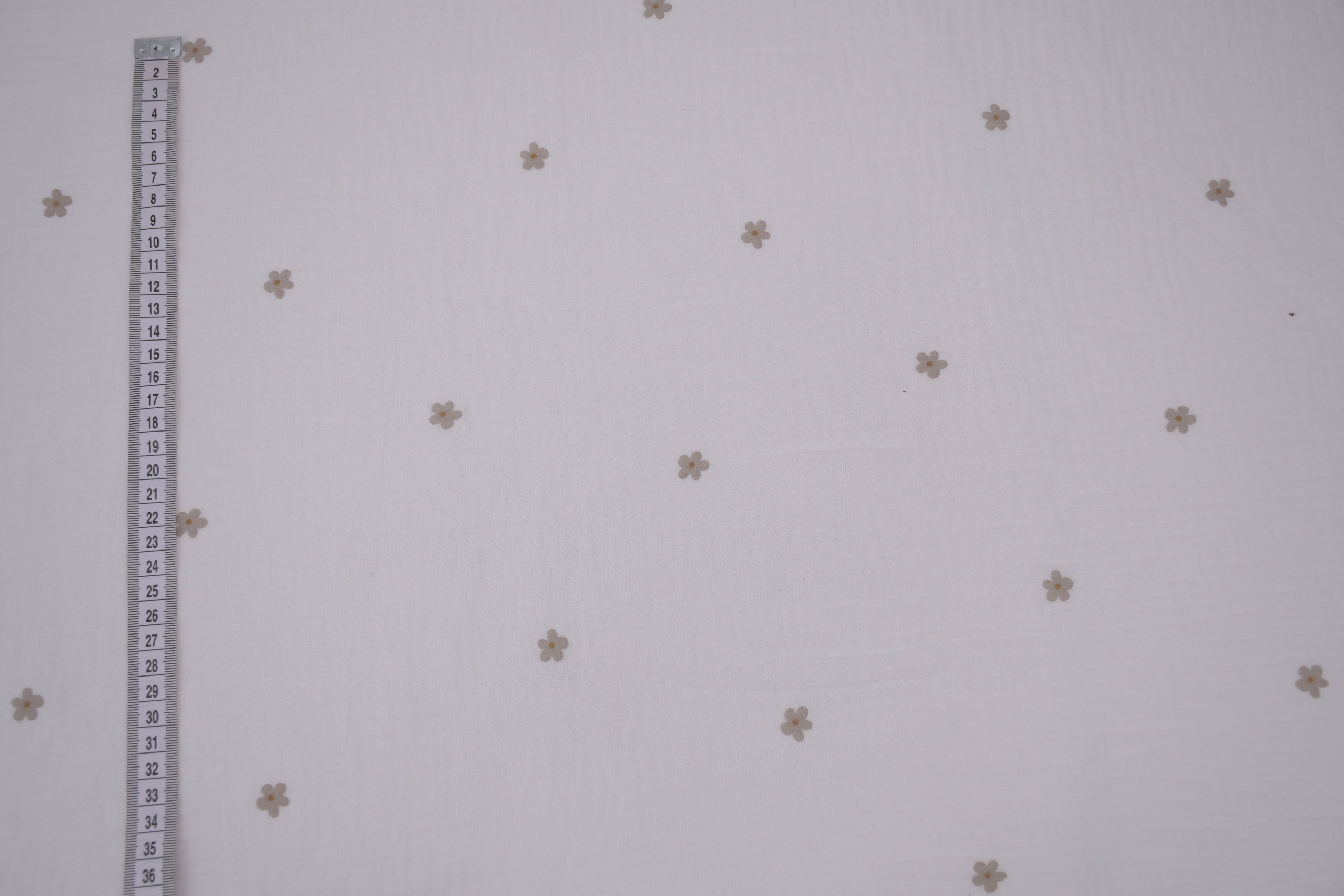 100% Cotton Muslin Double Gauze Print - Blush Daisies