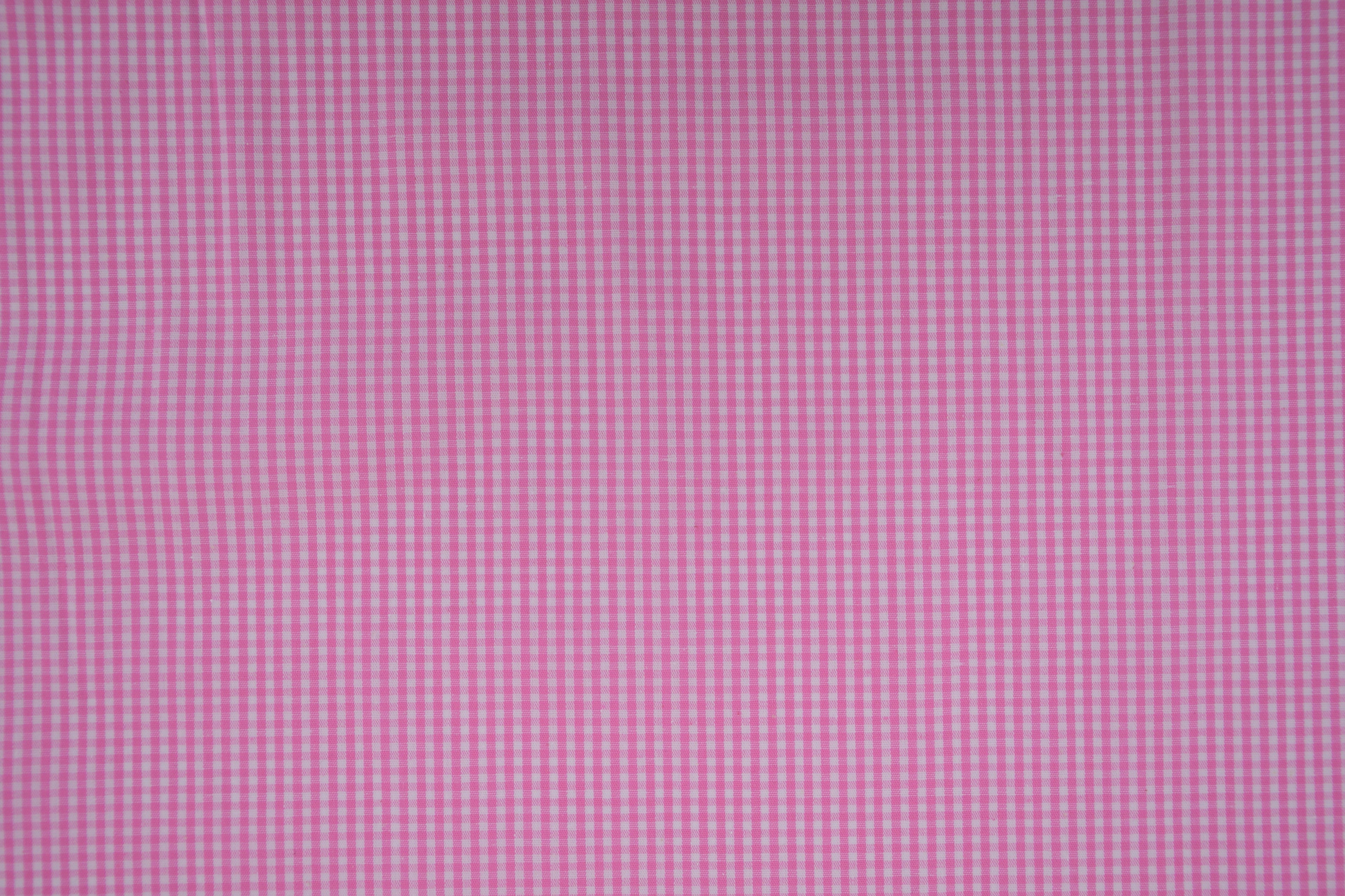 Gingham Checks Yarn-Dyed Cotton Fabric -  Peony Pink