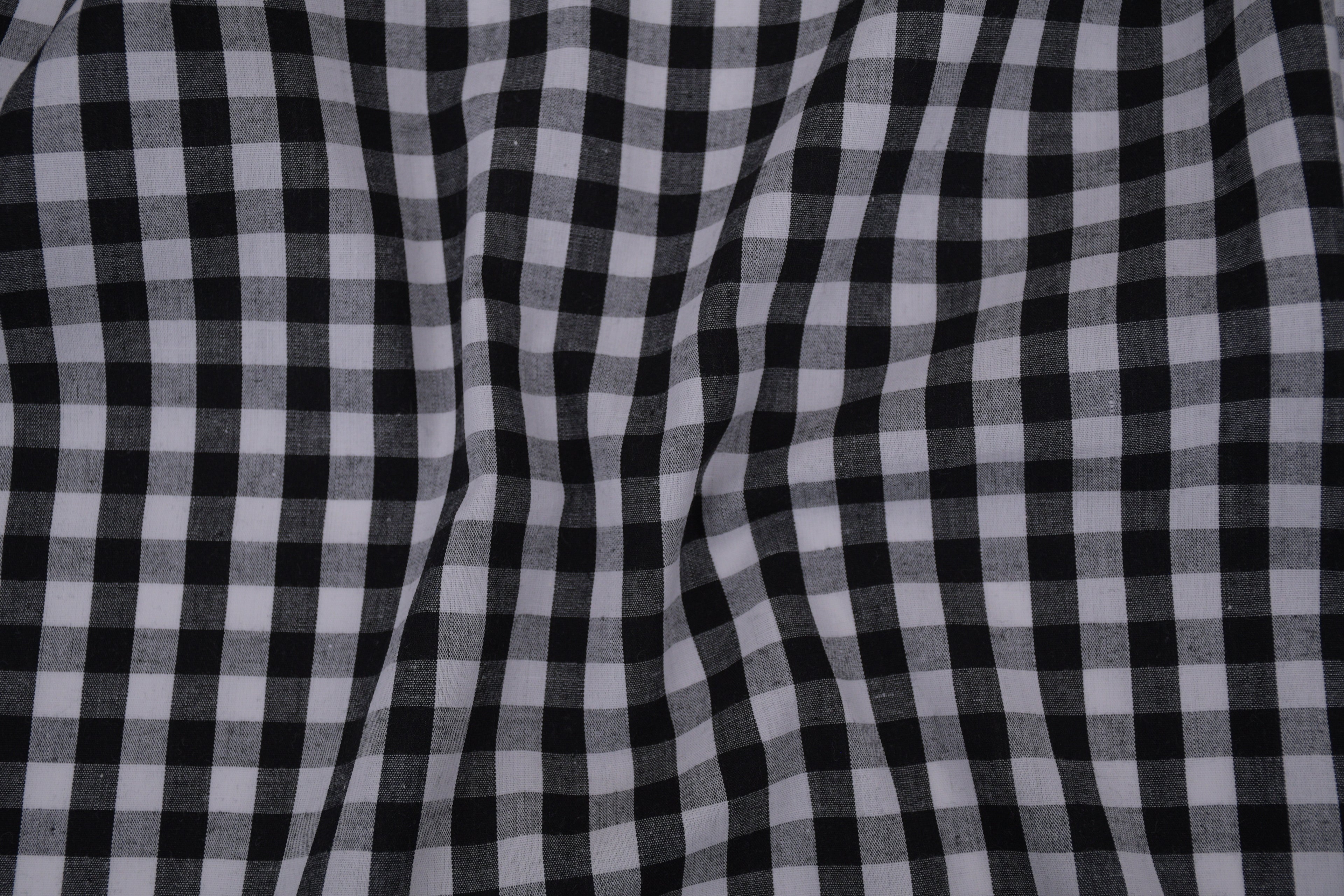 Gingham Checks Yarn-Dyed Cotton Fabric - Black