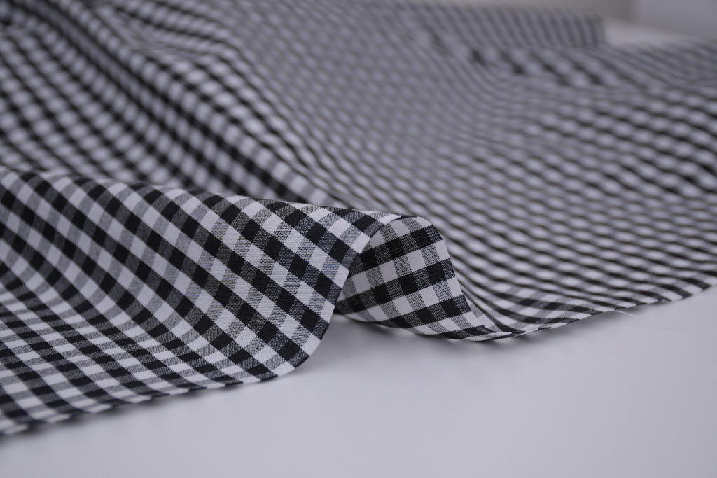 Gingham Checks Yarn-Dyed Cotton Fabric - Black